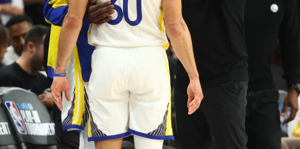 开云app官网-桑托斯：若明年我们还能看到科尔&amp;amp;库里&amp;amp;追梦再聚首 那将会非常棒