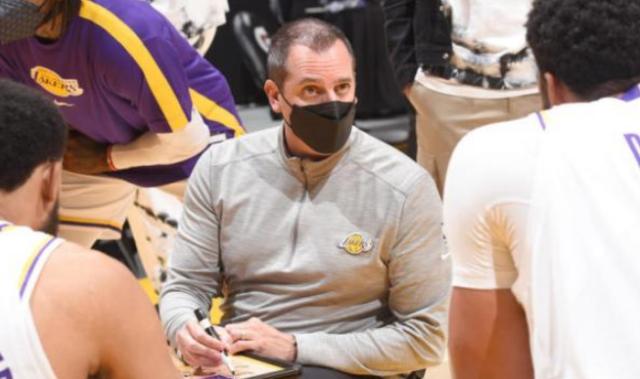 开云官网-沃格尔主动为韦少背锅 残阵湖人明日期待狙击太阳